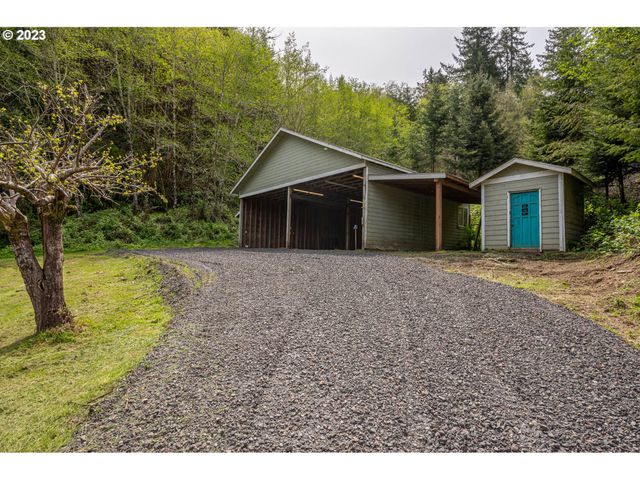 233 JOHANNESON CREEK Rd, Reedsport, OR 97467