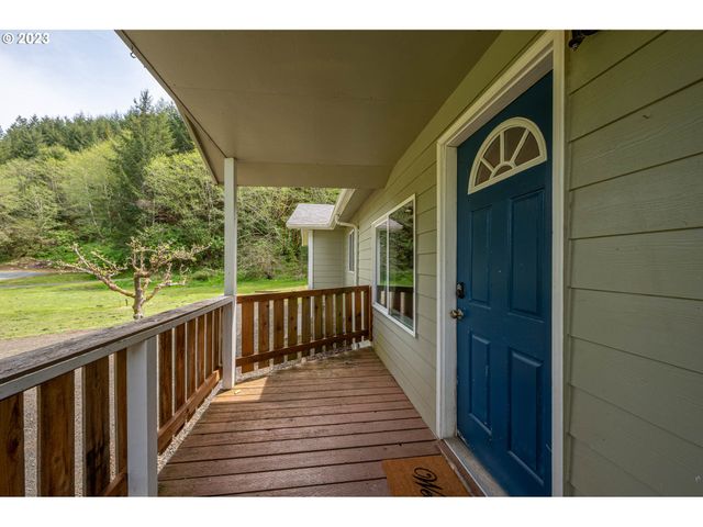 233 JOHANNESON CREEK Rd, Reedsport, OR 97467