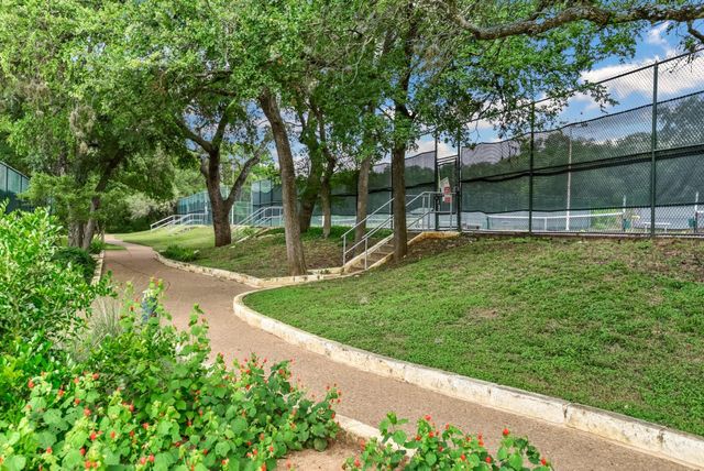 5212 Crystal Water DR, Austin, TX 78735