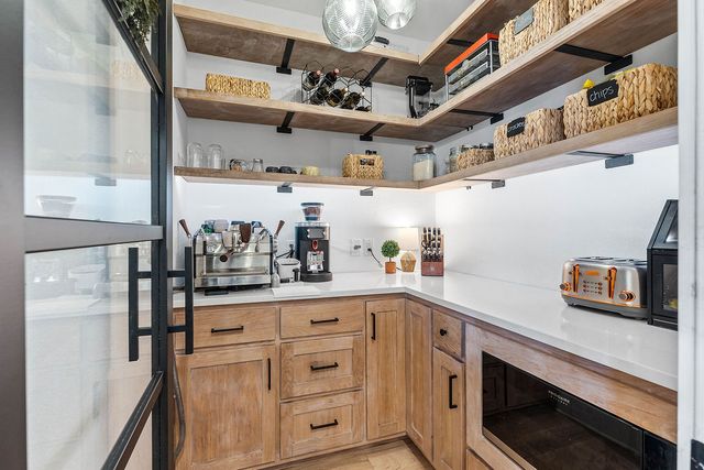 1 Burwell Drive, Bella Vista, AR 72714