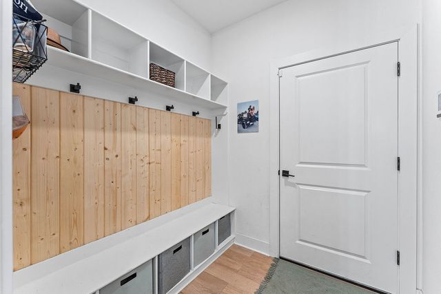 1 Burwell Drive, Bella Vista, AR 72714