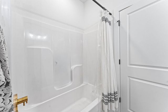 1 Burwell Drive, Bella Vista, AR 72714