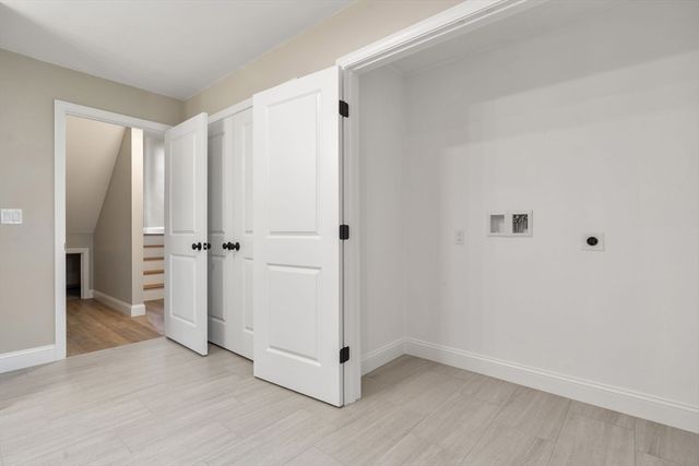 24 Bronson St, Fall River, MA 02721