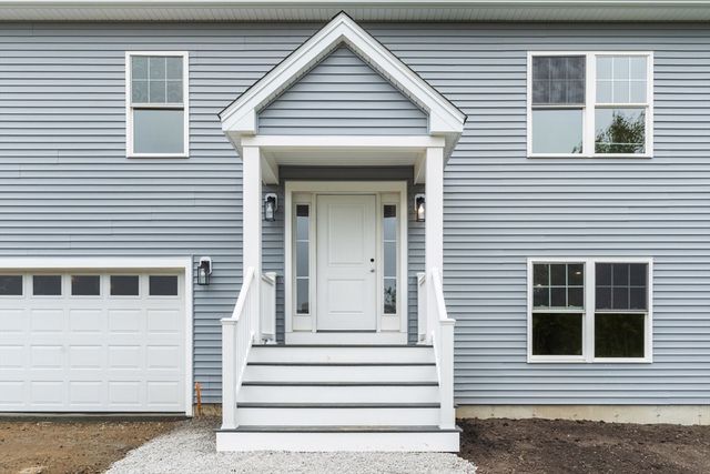 24 Bronson St, Fall River, MA 02721