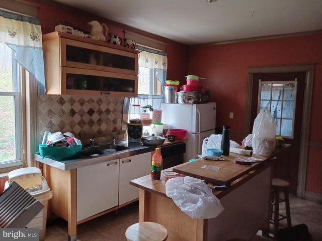 819 W ELM ST, Norristown, PA 19401