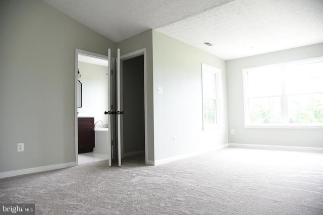 102 MAPLE LEAF DR, Rising Sun, MD 21911