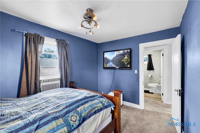 1073 Atlantic Avenue, Toledo, OH 43609