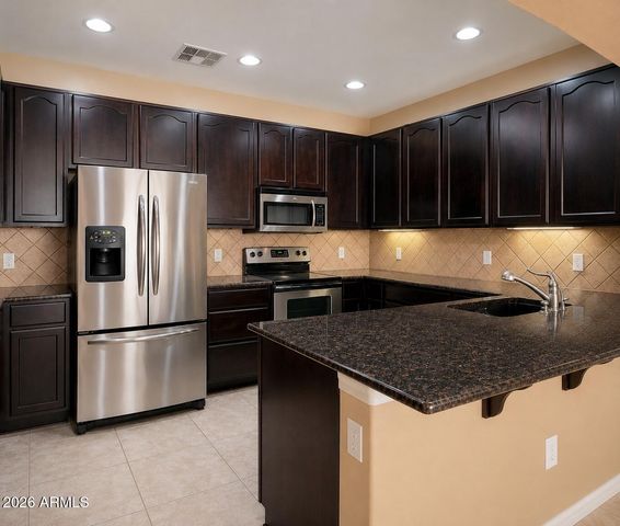 969 S Huish Drive, Gilbert, AZ 85296