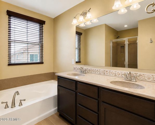 969 S Huish Drive, Gilbert, AZ 85296