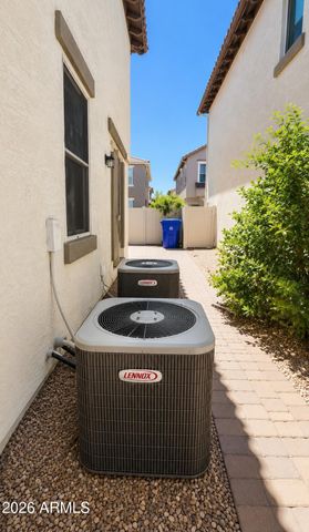 969 S Huish Drive, Gilbert, AZ 85296
