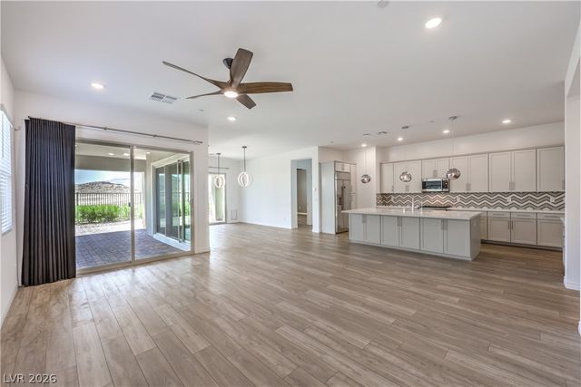 12457 Heritage Bend Drive, Las Vegas, NV 89138
