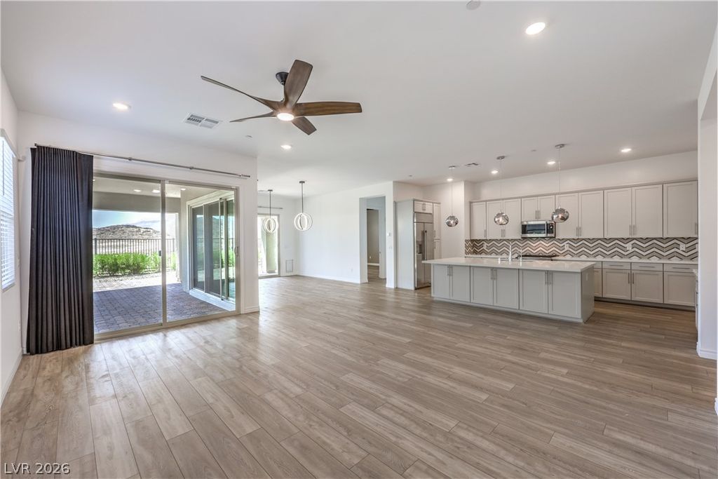 12457 Heritage Bend Drive, Las Vegas, NV 89138 — photo 5