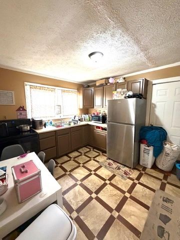 603 Glass Ln, Hopkinsville, KY 42240