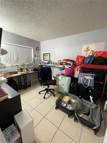 3270 SW 7th St, Miami, FL 33135