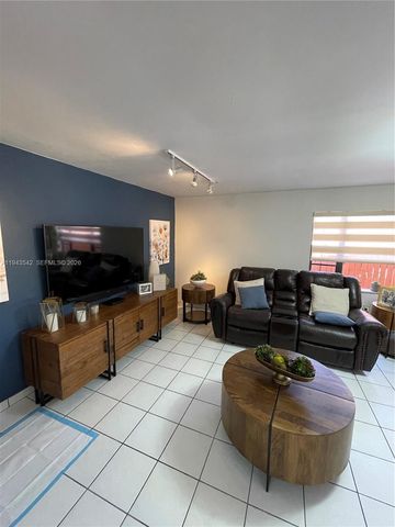 3270 SW 7th St, Miami, FL 33135