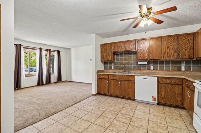 1608 106th Avenue NW, Coon Rapids, MN 55433