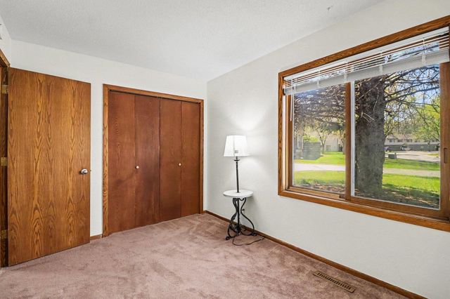 1608 106th Avenue NW, Coon Rapids, MN 55433