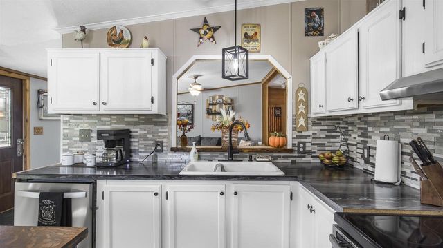 1376 Fern Lane, Wisconsin Dells, WI 53965