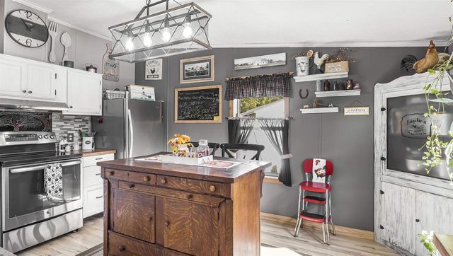 1376 Fern Lane, Wisconsin Dells, WI 53965