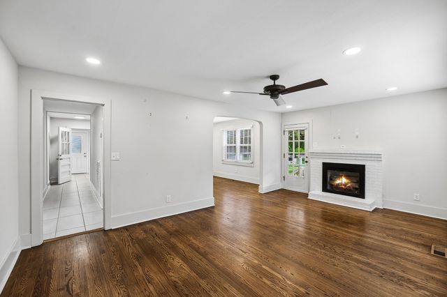 810 W Lincoln St, Tullahoma, TN 37388