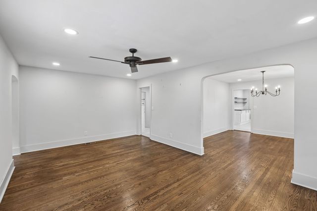 810 W Lincoln St, Tullahoma, TN 37388