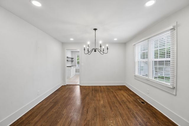 810 W Lincoln St, Tullahoma, TN 37388