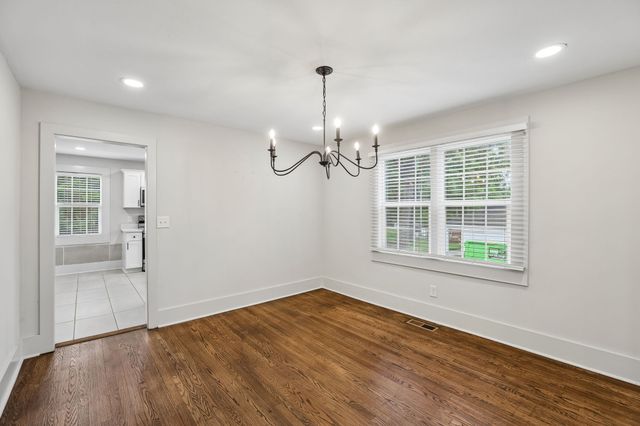 810 W Lincoln St, Tullahoma, TN 37388