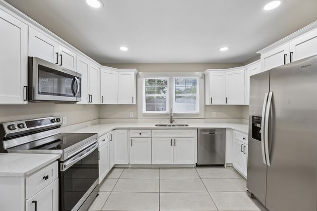 810 W Lincoln St, Tullahoma, TN 37388