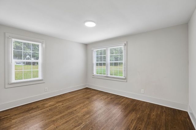 810 W Lincoln St, Tullahoma, TN 37388
