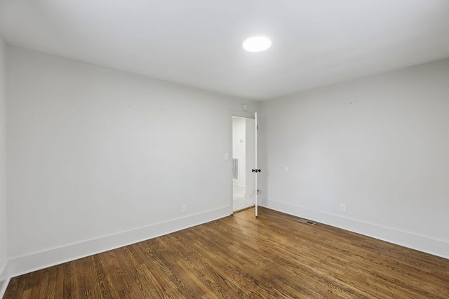 810 W Lincoln St, Tullahoma, TN 37388