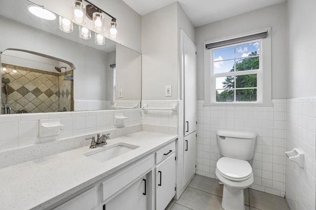 810 W Lincoln St, Tullahoma, TN 37388