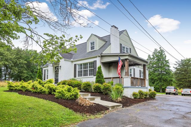 810 W Lincoln St, Tullahoma, TN 37388
