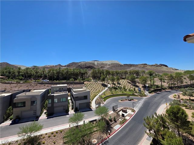 30 Strada Di Villaggio 631, Henderson, NV 89011