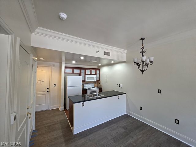 30 Strada Di Villaggio 631, Henderson, NV 89011