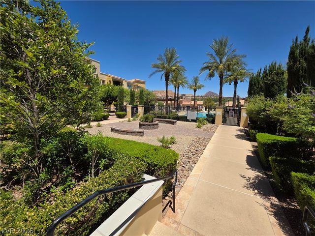 30 Strada Di Villaggio 631, Henderson, NV 89011
