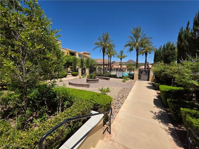 30 Strada Di Villaggio 631, Henderson, NV 89011
