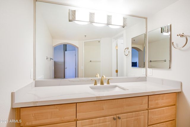 5104 N 32ND Street 444, Phoenix, AZ 85018