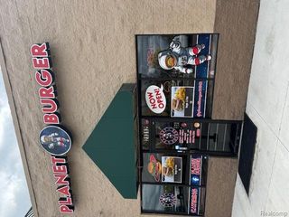 21312 Hall Rd, Clinton Township, MI 48038