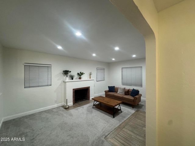 926 W Moreland Street, Phoenix, AZ 85007