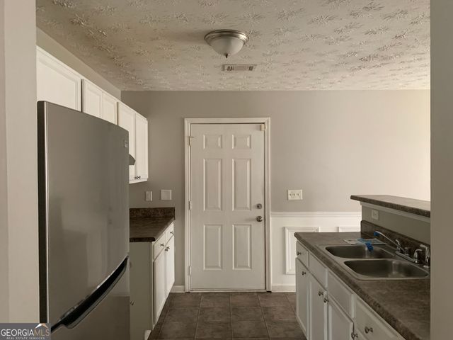 1147 Dunivin Drive, Jonesboro, GA 30238