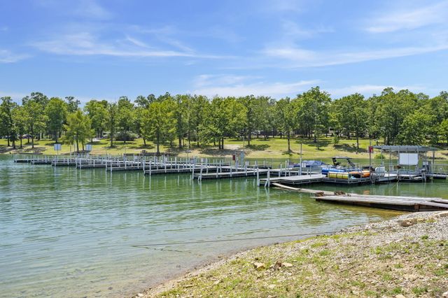 987 Gobblers Mountain Road, Reeds Spring, MO 65737