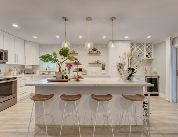 2558 Monaco Terrace, Palm Beach Gardens, FL 33410