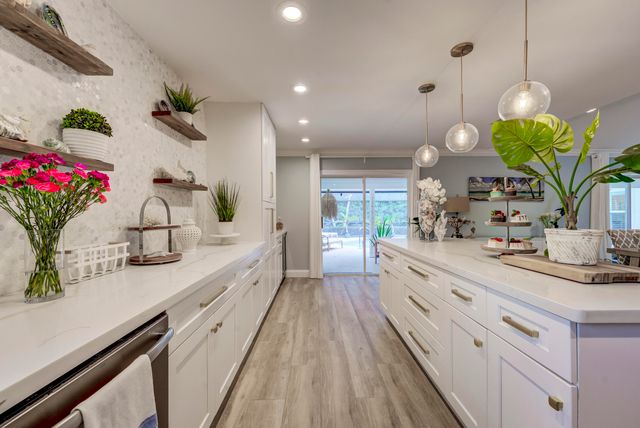 2558 Monaco Terrace, Palm Beach Gardens, FL 33410