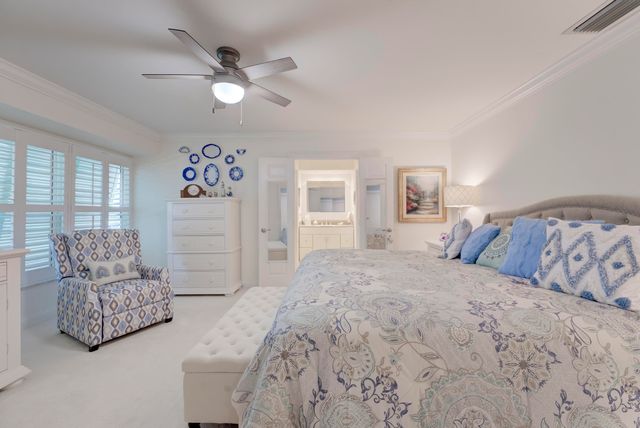 2558 Monaco Terrace, Palm Beach Gardens, FL 33410