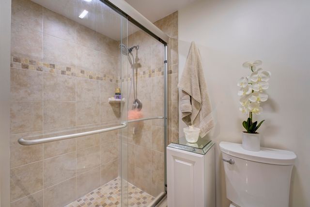 2558 Monaco Terrace, Palm Beach Gardens, FL 33410