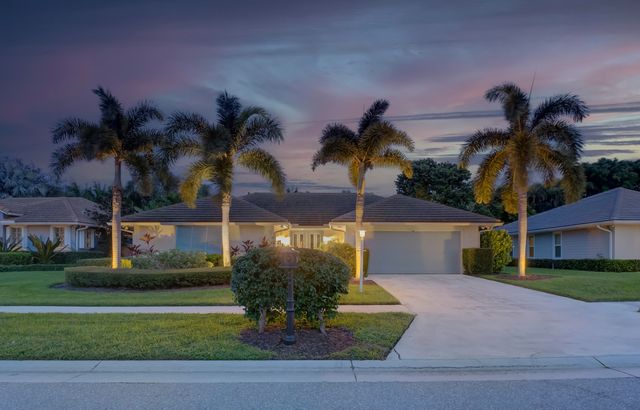 2558 Monaco Terrace, Palm Beach Gardens, FL 33410