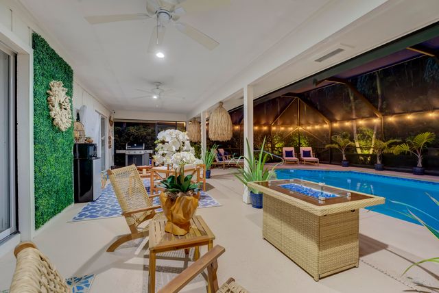 2558 Monaco Terrace, Palm Beach Gardens, FL 33410