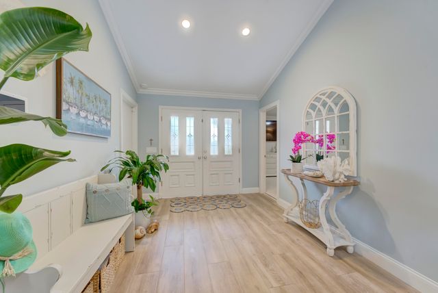 2558 Monaco Terrace, Palm Beach Gardens, FL 33410