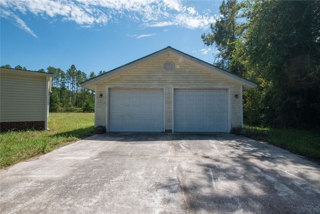 190 Forest Lake Drive, Folkston, GA 31537