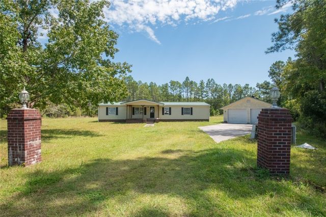 190 Forest Lake Drive, Folkston, GA 31537